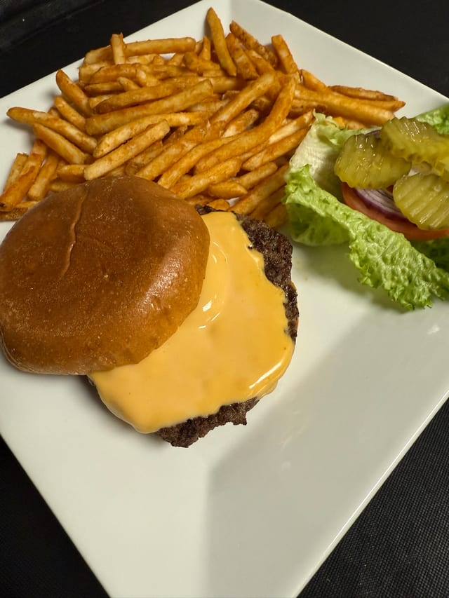 Cheese Burger.